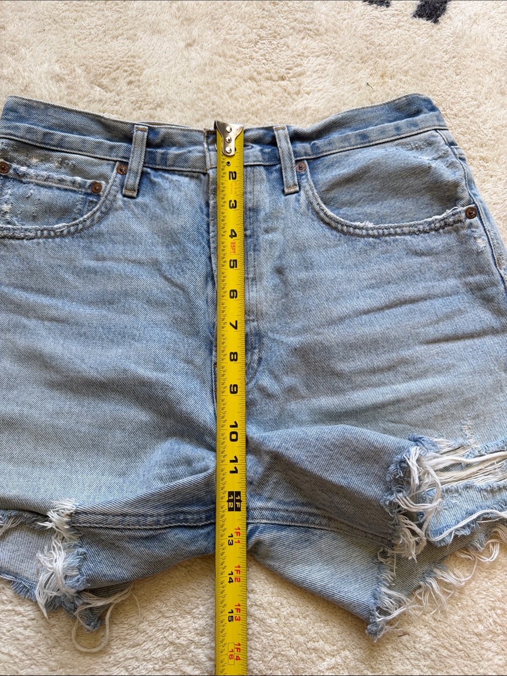 Agolde Riley Shorts - Picture 9 of 9